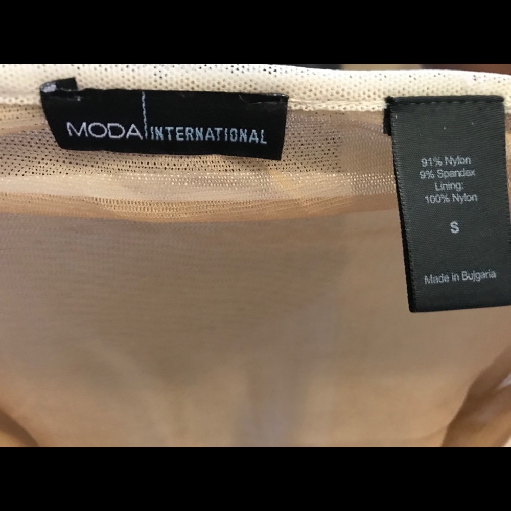 Moda International Ruffle Crop Tank - Picture 2 of 3